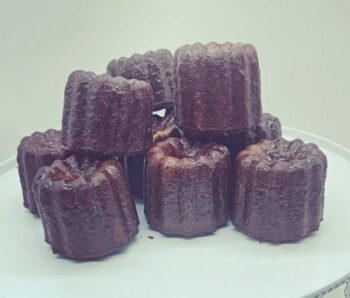 Cannelés bordelais