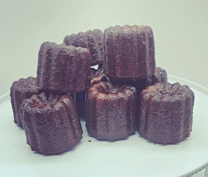 Cannelés bordelais